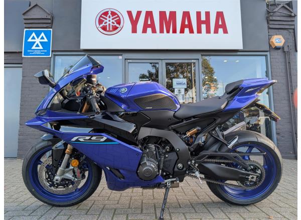 Yamaha R9 2026 Akra